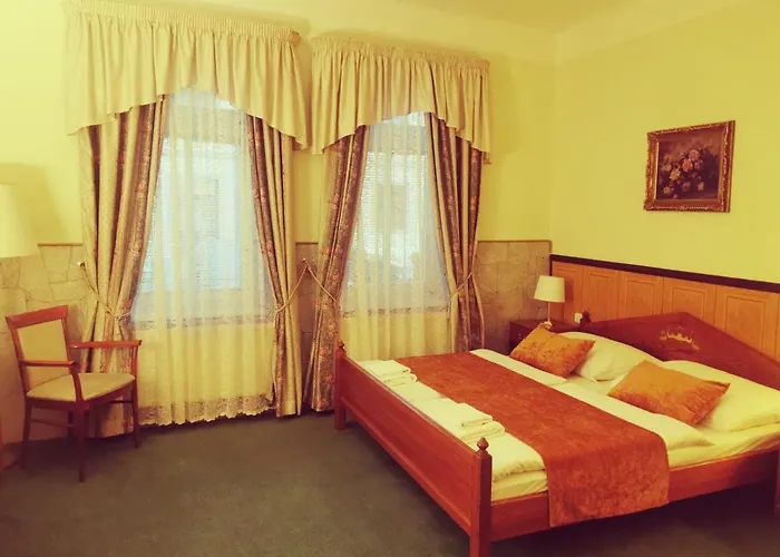 River Star Hotel